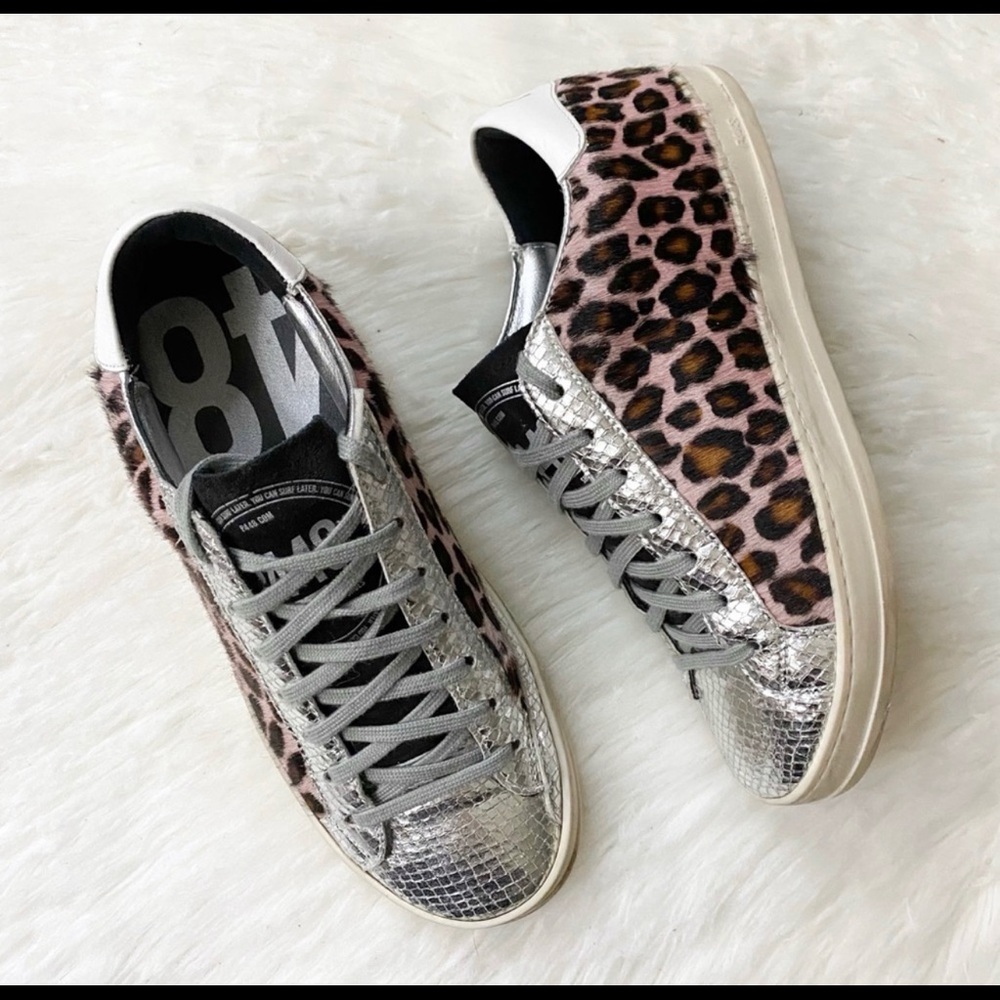 P448 John calf hair embossed size 38. Super comfortable and lightly worn